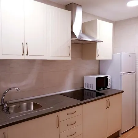 Sun Apartment *
